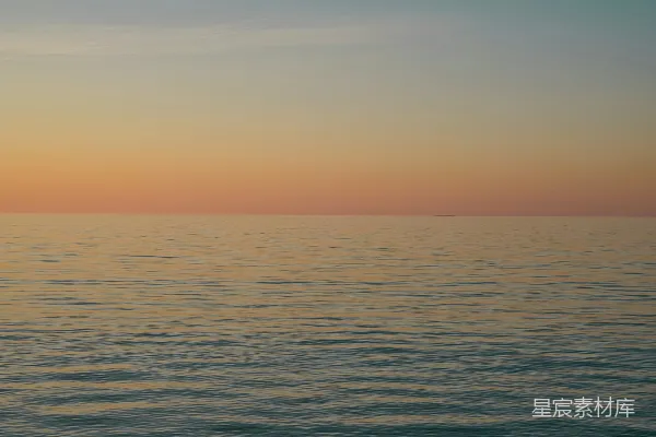 高清摄影 夕阳下的水域