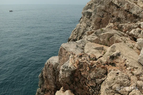高清摄影 悬崖上眺望的大海景色