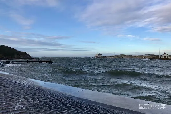 高清摄影 码头上俯视水面的一幅景象