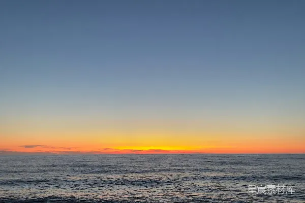 高清摄影 夕阳下的水域