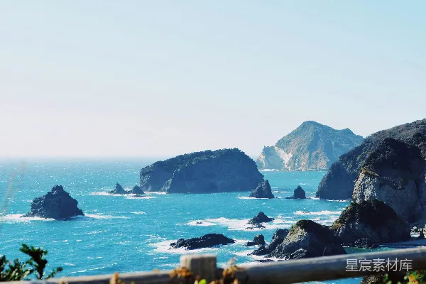 高清摄影 山间白天的水域