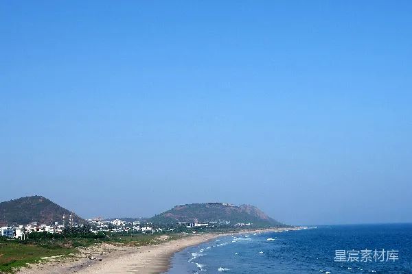 高清摄影 山顶俯瞰海滩的景象
