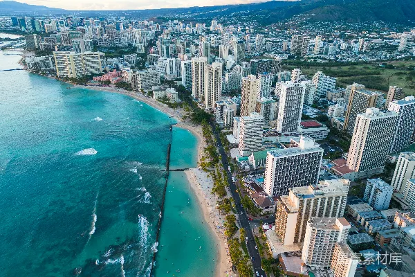 高清摄影 海边城市的一处空中俯瞰图