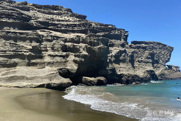 高清摄影 海边一块崎岖的悬崖