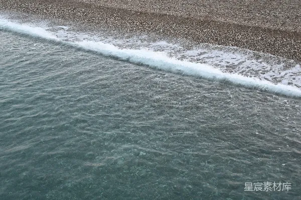 高清摄影 有波浪的海滩