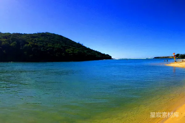 高清摄影 白天的海滩全景照片