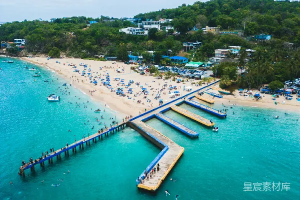 高清摄影 海边和码头的空中俯视图