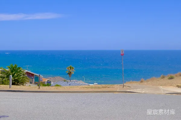 高清摄影 山顶上俯瞰的大海美景