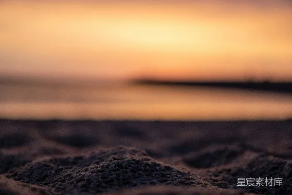 高清摄影 海滩上的一处特写镜头：沙粒