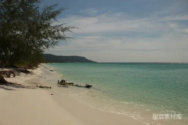 高清摄影 海滩上的人们在白天时段