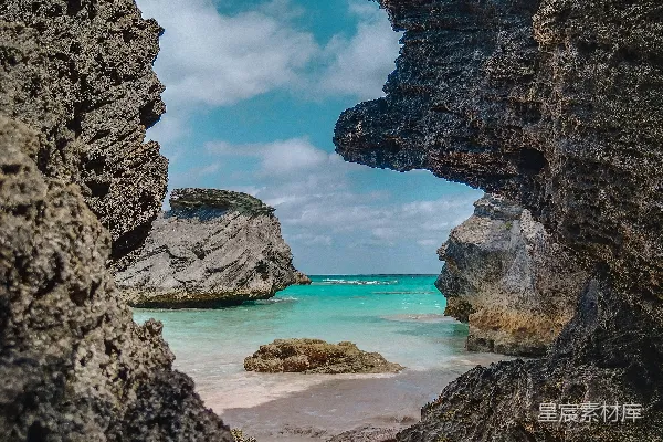 高清摄影 通过岩石拱门看去的海景