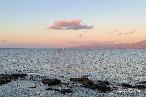 高清摄影 海岸边的日落黑岩石