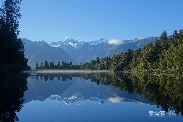 高清摄影 湖面的 Reflection 景观摄影