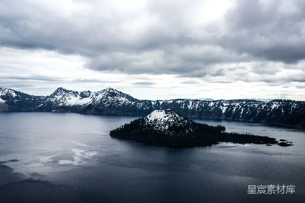 高清摄影 山的 aerial 拍摄