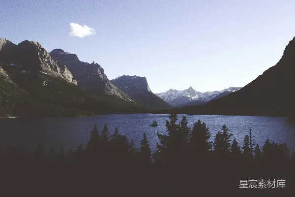 高清摄影 山与水的风景摄影
