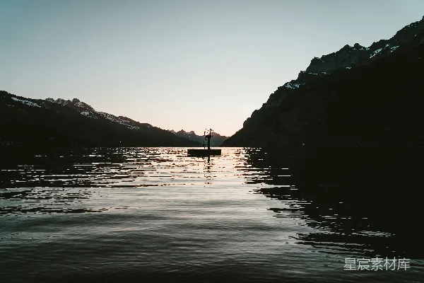 高清摄影 水上轮廓摄影