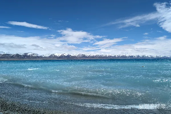 高清摄影 海边海滩上俯瞰的大海景色