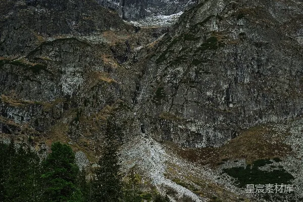 高清摄影 山顶有雪的山峰