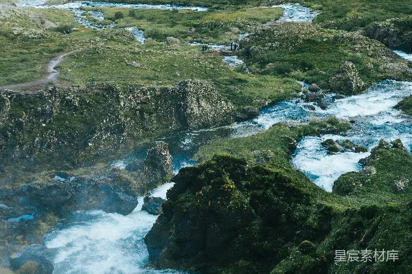 高清摄影 围绕着水域的山脉 ranges 围绕着水域的山脉