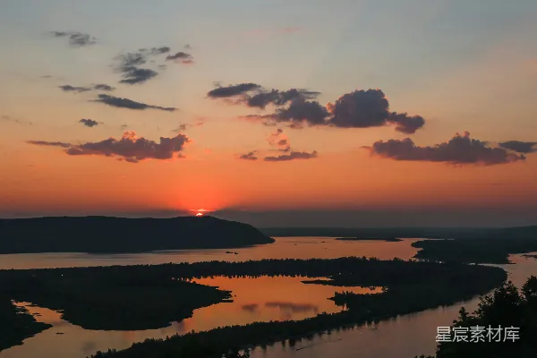 高清摄影 夕阳西下，湖光山色。