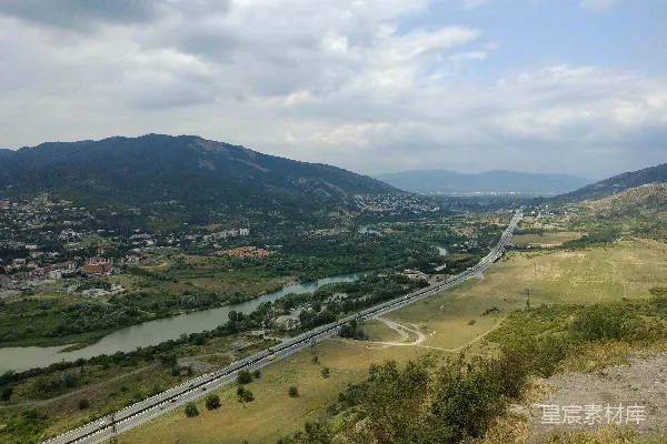 高清摄影 城市和河流的一幅美景