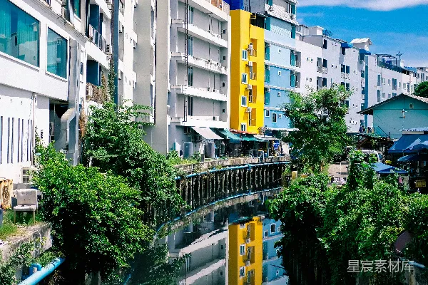 高清摄影 白天的白色混凝土建筑