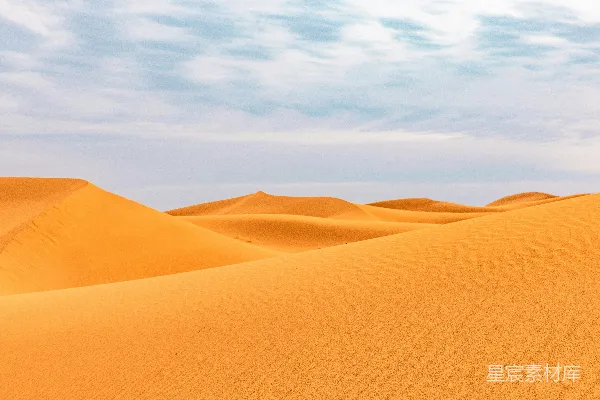 高清摄影 蓝天下的沙丘群