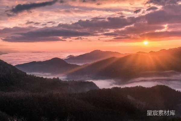 高清摄影 overlook 山顶日出的景色