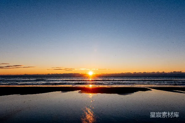 高清摄影 夕阳下的水域
