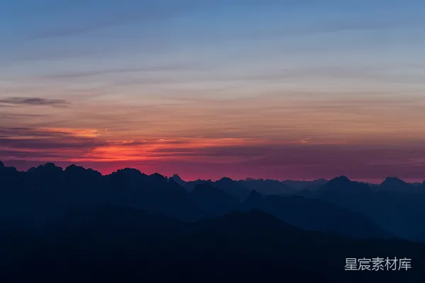 高清摄影 夕阳下的山影