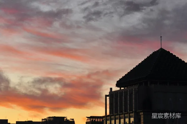 高清摄影 城市中高楼大厦的夕阳美景