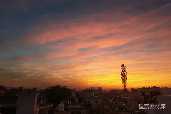 高清摄影 夕阳西下，一座高楼林立的城市。