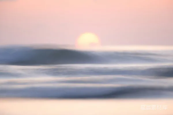 高清摄影 夕阳下的水面