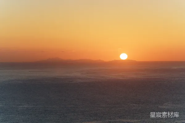 高清摄影 夕阳下的水域