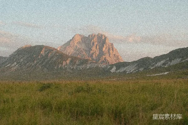 高清摄影 白天蓝天下 Browns 翠绿 Mountains 山峦