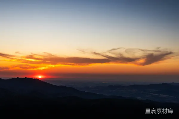 高清摄影 山间日落。