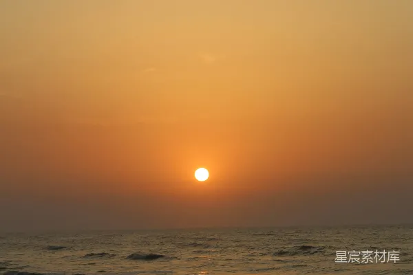 高清摄影 夕阳下的水域