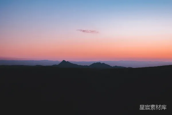 高清摄影 蓝天下的山影