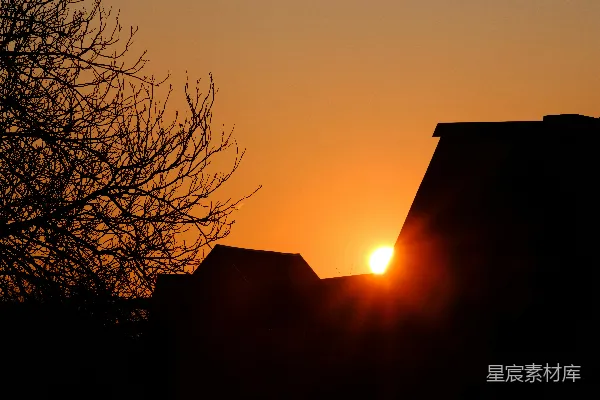高清摄影 夕阳下的房屋剪影
