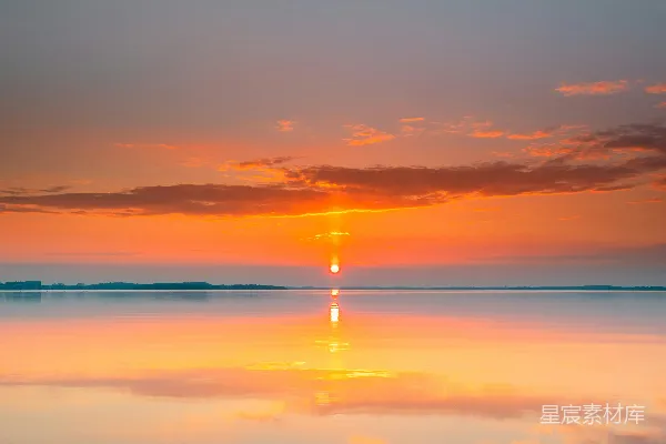 高清摄影 夕阳下的水面