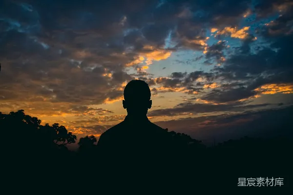 高清摄影 夕阳下的人 silhouette