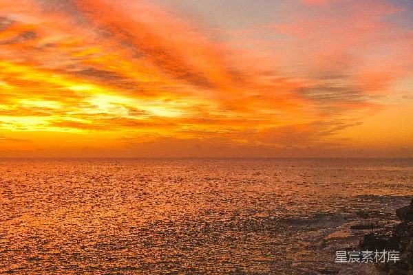 高清摄影 夕阳下的水域