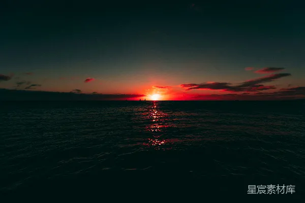 高清摄影 日落时的水面