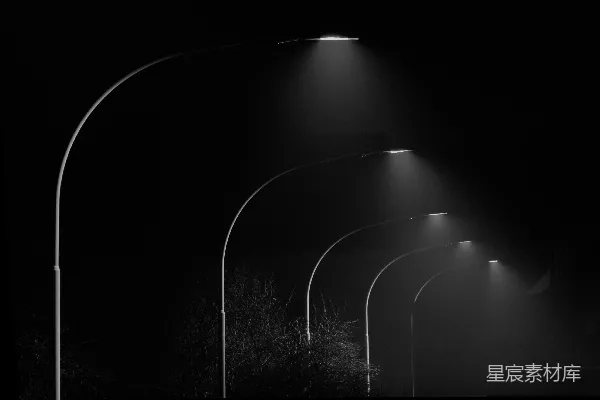 高清摄影 黑白照片中的街灯