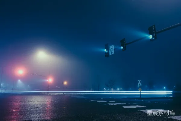 高清摄影 路面上的交通灯