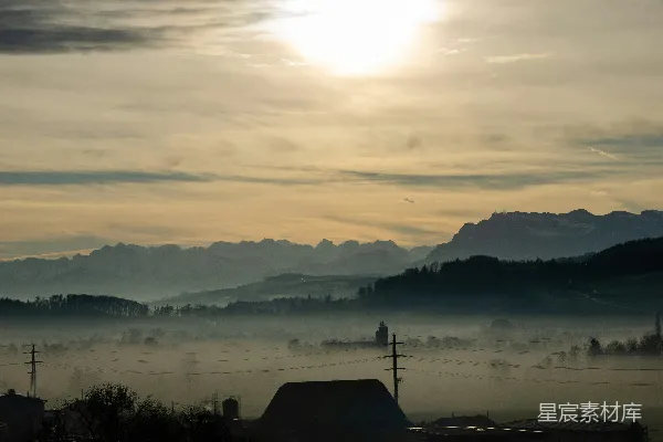 高清摄影 远处山峦的景色