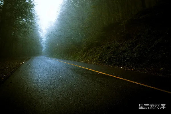 高清摄影 白天的空旷道路