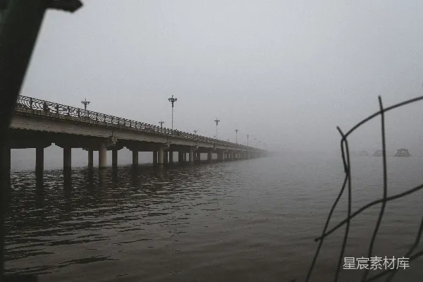 高清摄影 白色和棕色的混凝土建筑