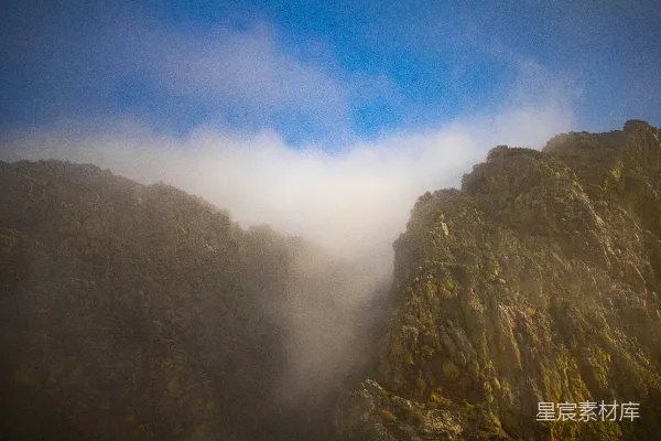 高清摄影 棕色山峰