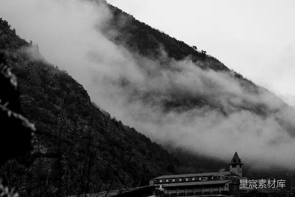 高清摄影 山上的建筑
